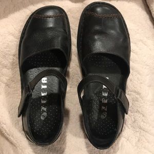 Zeeta shoes